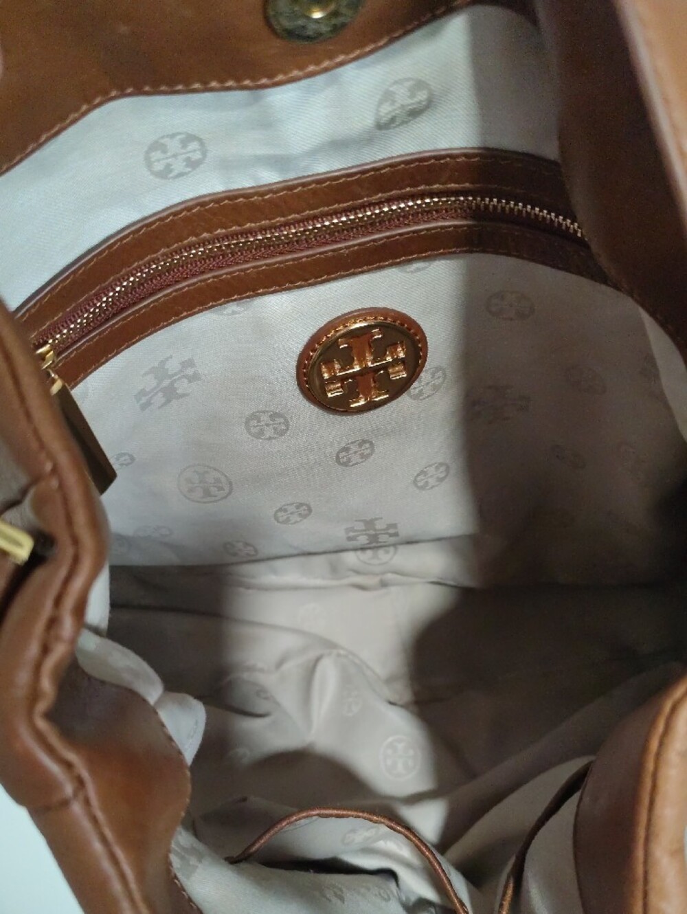 Tory Burch Chocolate Brown Leather Hobo with Gold Logo - Picture 6 of 8
